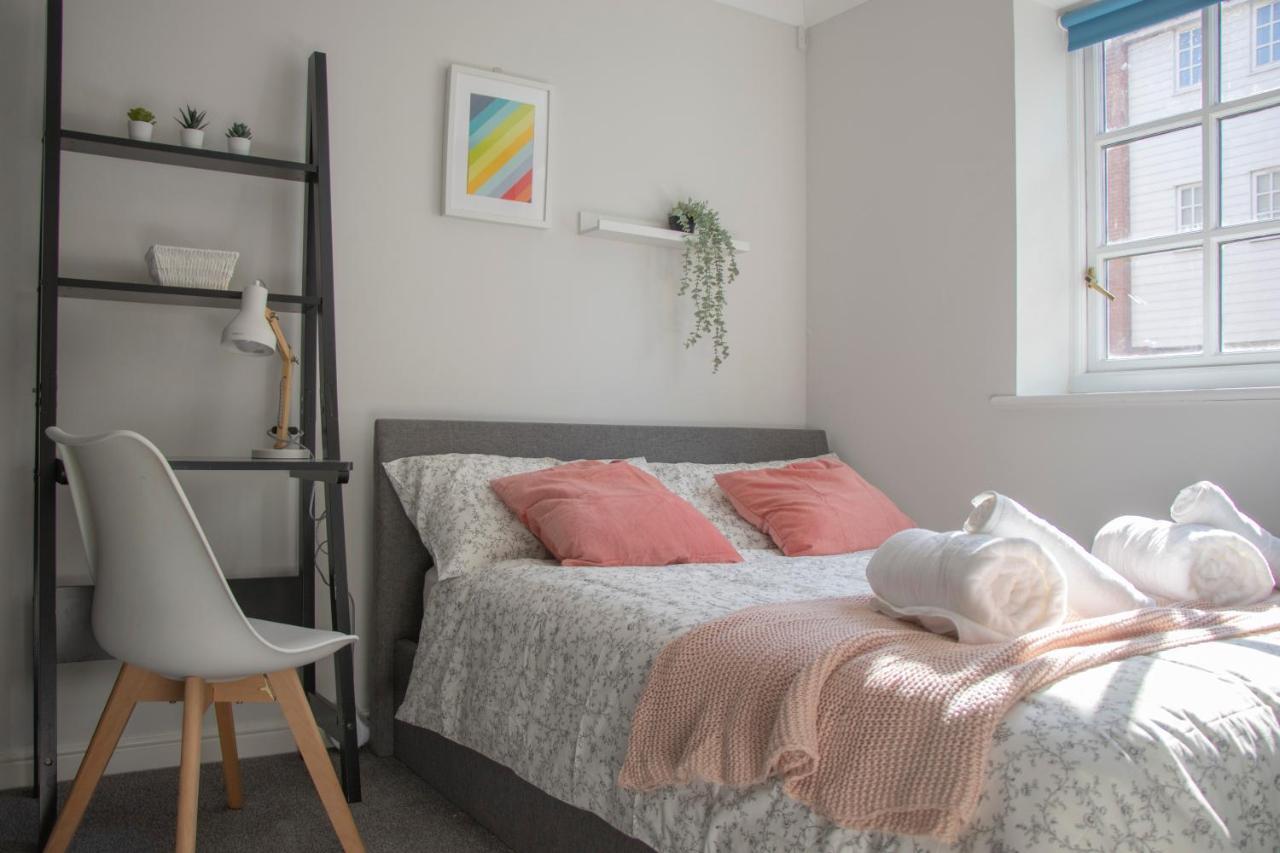 Lovely 3-Bedroom Apartment In Colchester Ngoại thất bức ảnh