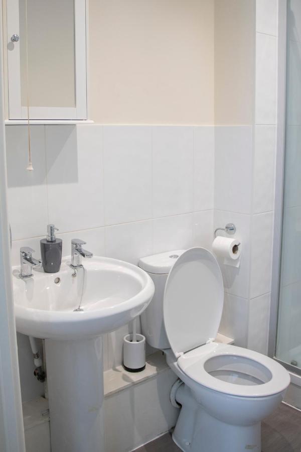 Lovely 3-Bedroom Apartment In Colchester Ngoại thất bức ảnh